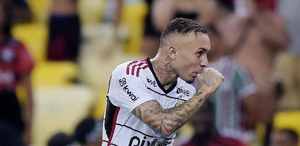 Flamengo lembra virada e prega pés no chão para Fla-Flu da semi do Carioca